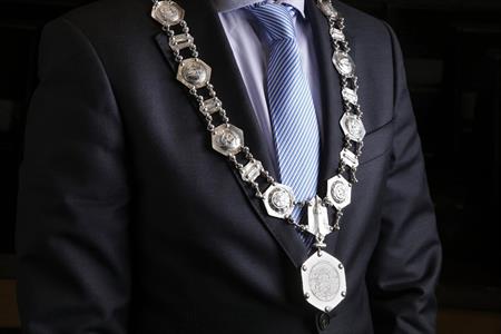 Rechter stelt burgemeester Hardenberg aan tot curator failliete zorginstelling - De Rechtspraak