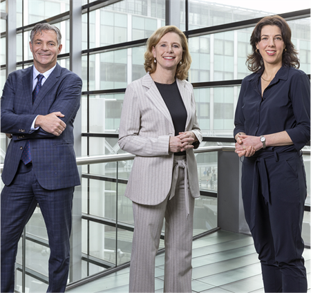 Het bestuur: Robine de Lange-Tegelaar (president), Johan Visser en Merel Baas-van Vloten.