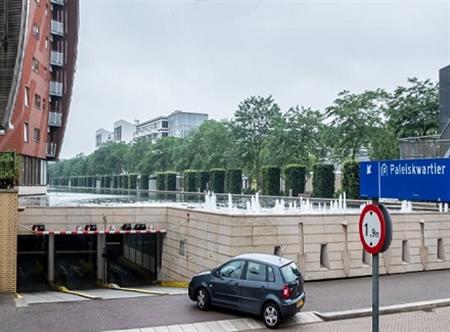 Voorkant van de parkeergarage
