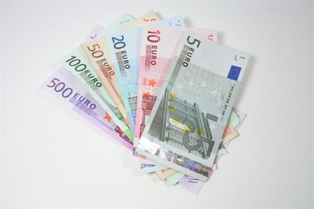 illustratieve afbeelding van geld