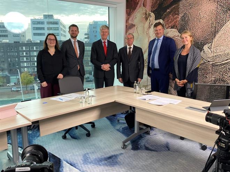 Professor Kramer, Professor Krzeminski, Judge Bom, Judge Oranje, Mr Visser (NCC Registrar and chat-moderator) and Ms Borrius (webinar moderator)