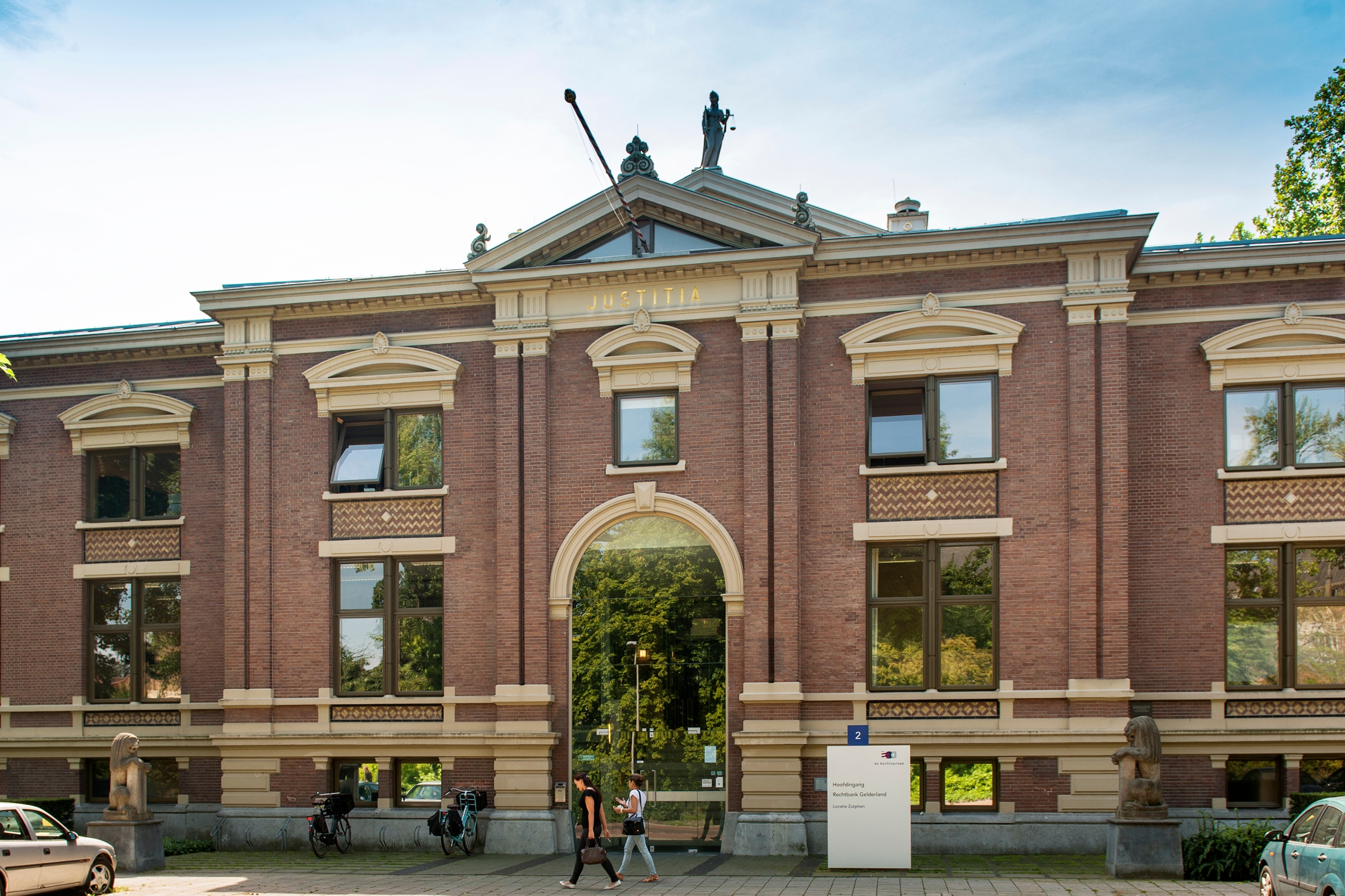 Man vrijgesproken van bedreiging en bezitten van vuurwapen