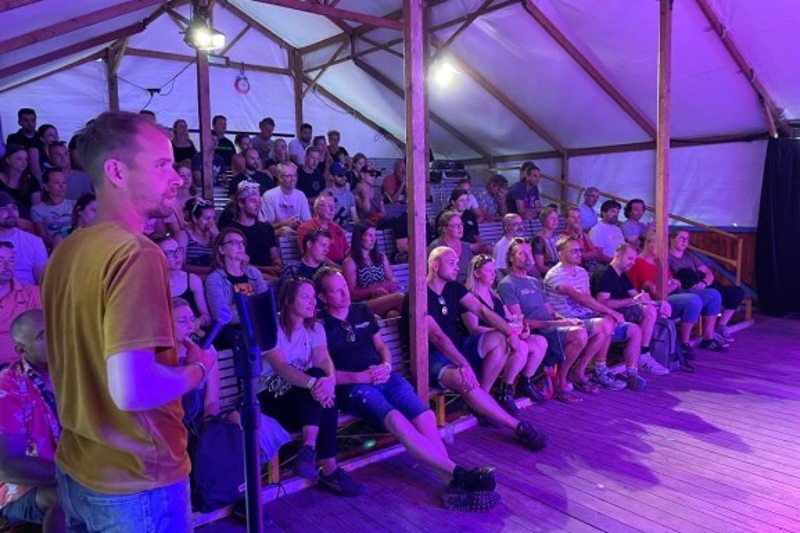 Zwarte Cross Publiek