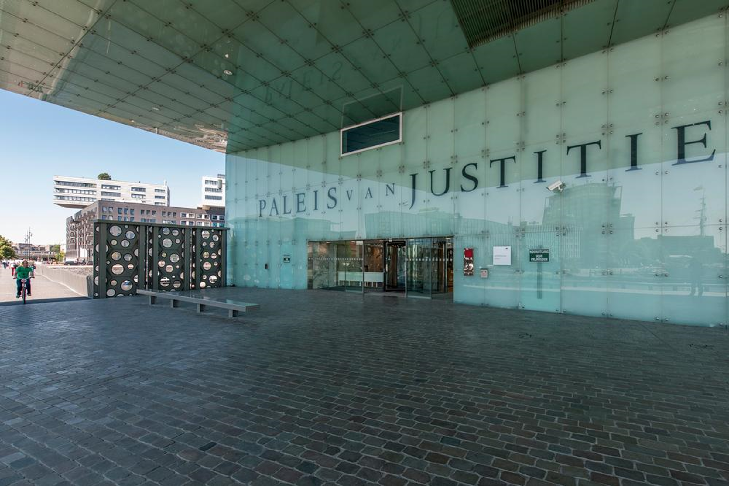 Vorderingen over interlandelijke adoptie uit Sri Lanka afgewezen