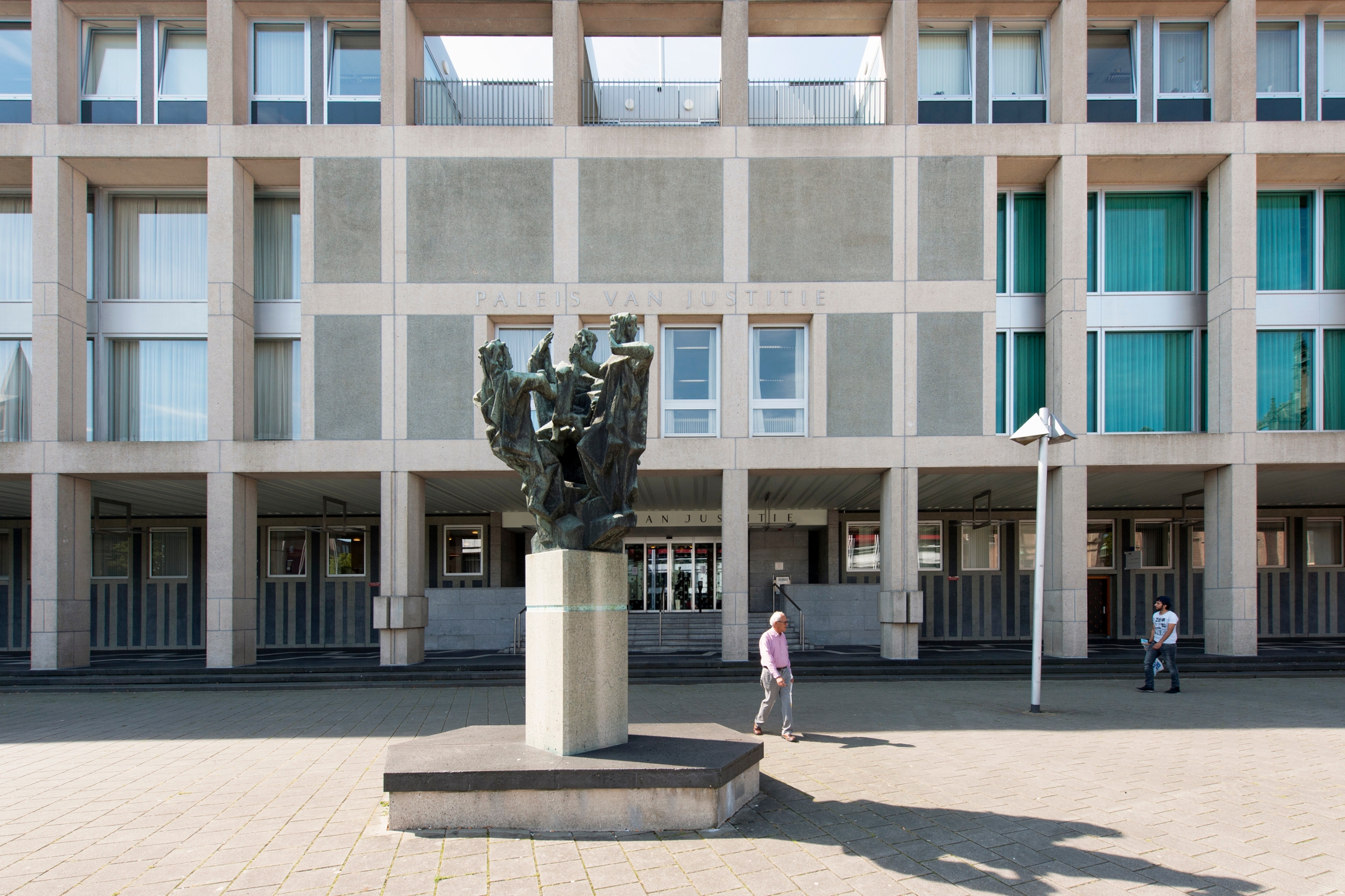 Veroordeling voor schieten op erfpoort in Overasselt