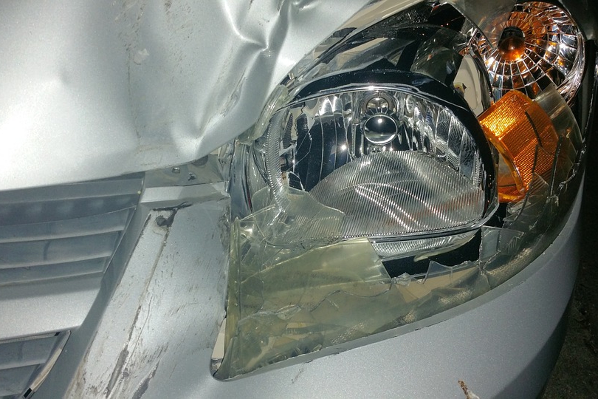 Man uit Kootwijkerbroek veroordeeld voor meerdere vernielingen met bestelbus