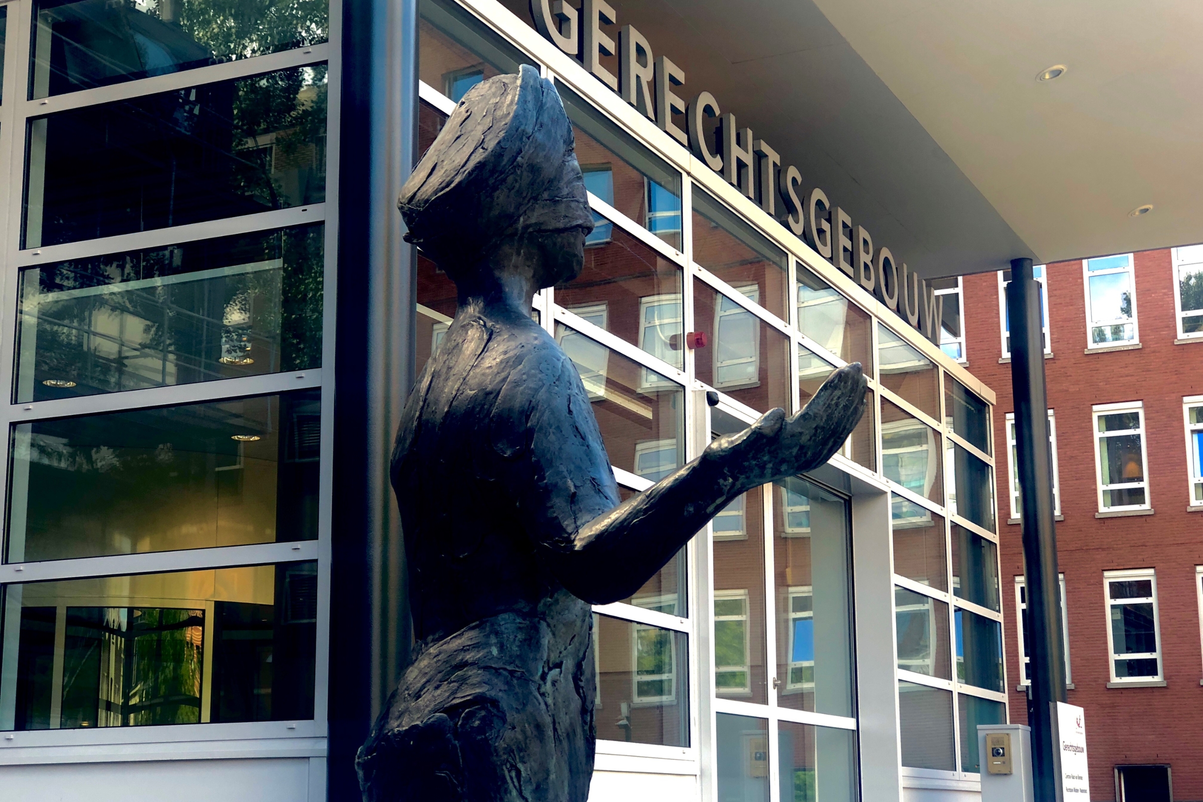 Tbs met dwangverpleging voor man die 11-jarig meisje in Nieuwegein doodstak