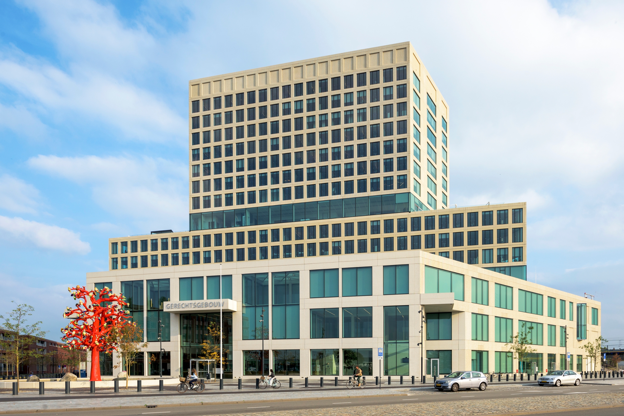 Achttien jaar celstraf en tbs voor doodslag op vrouw in Halsteren